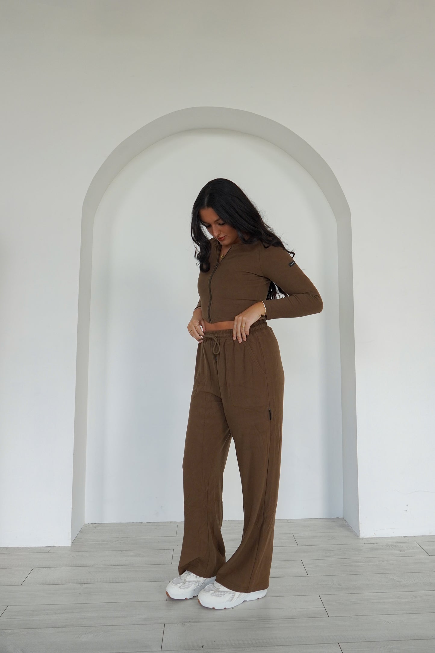 OLIVE BROWN SOFT PANTS - HUG