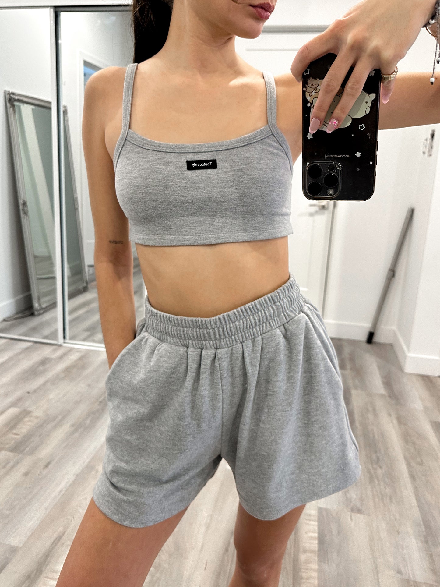 CAMISOLES COURTES DOUCES