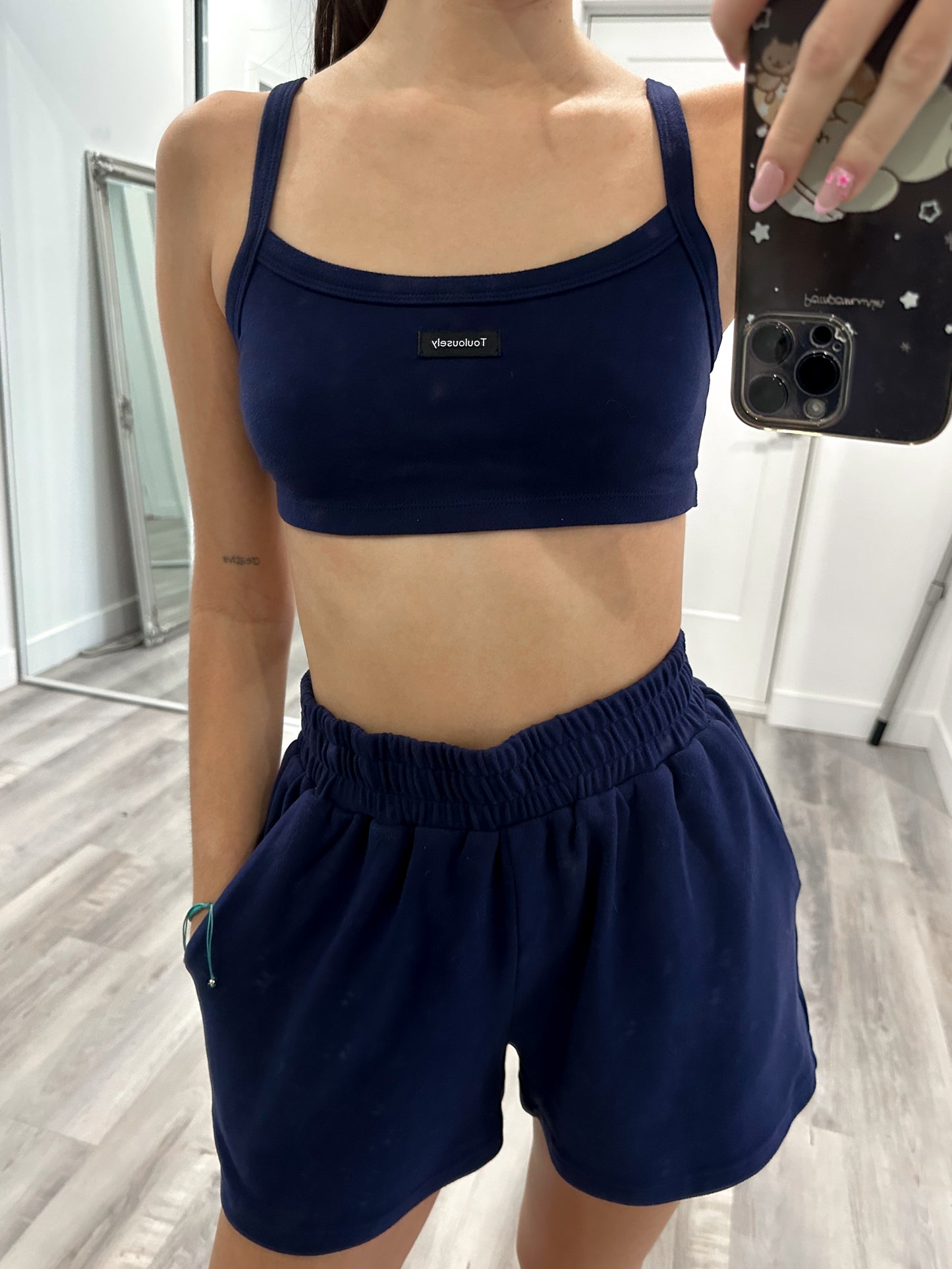 CAMISOLES COURTES DOUCES