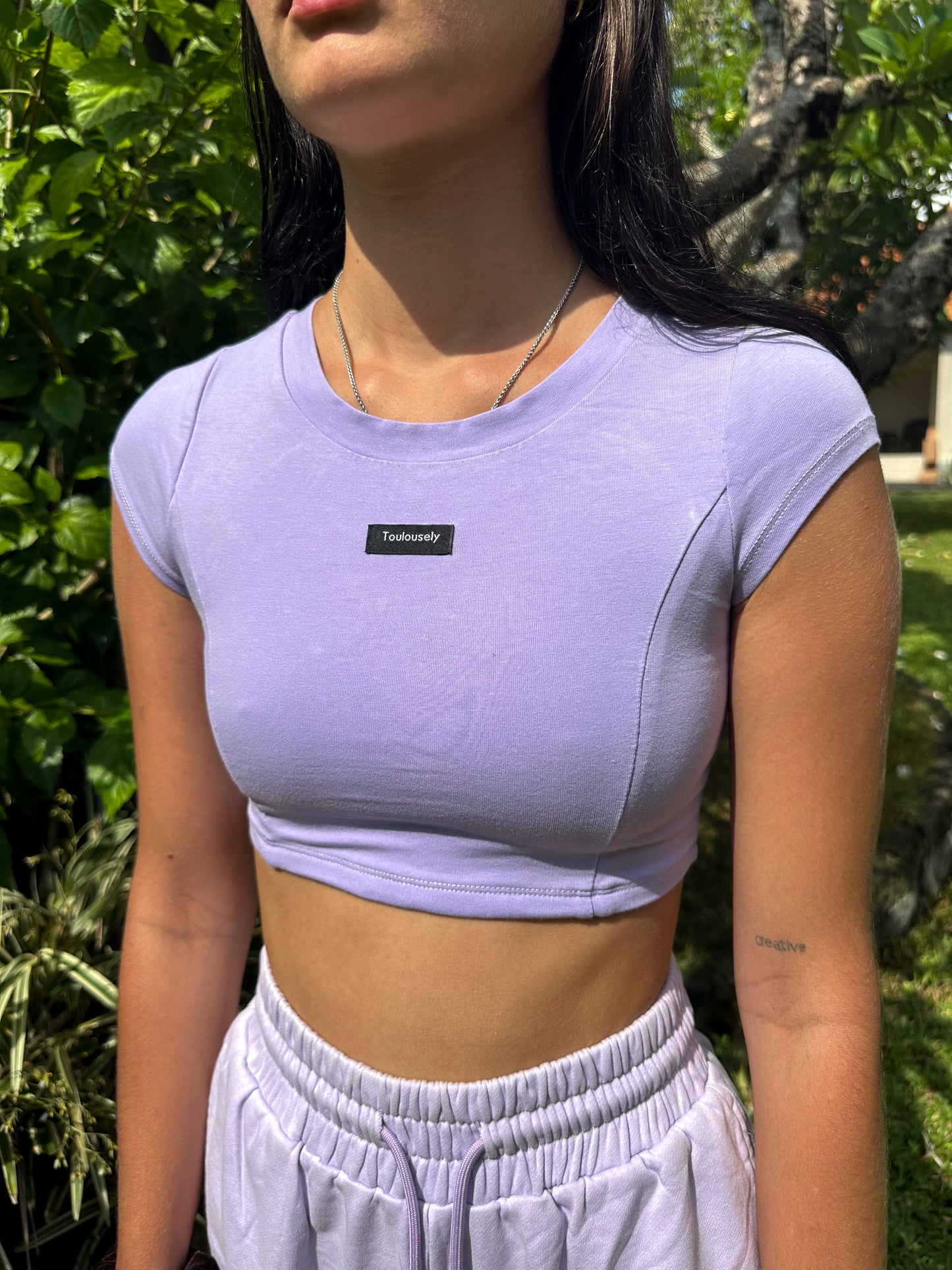 CROP TOPS MANCHES COURTES (TEE)