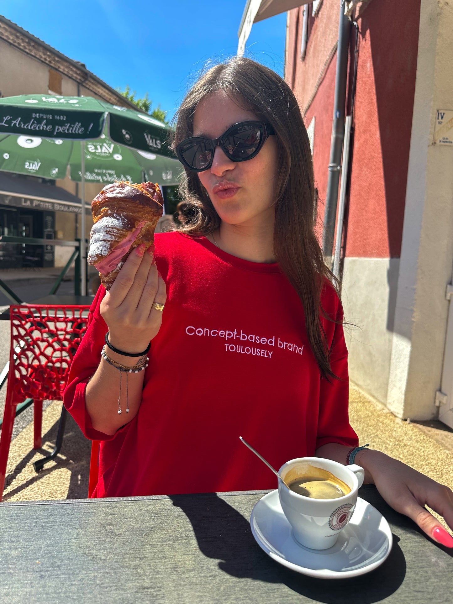 RED SOFT T-SHIRTS - HUG