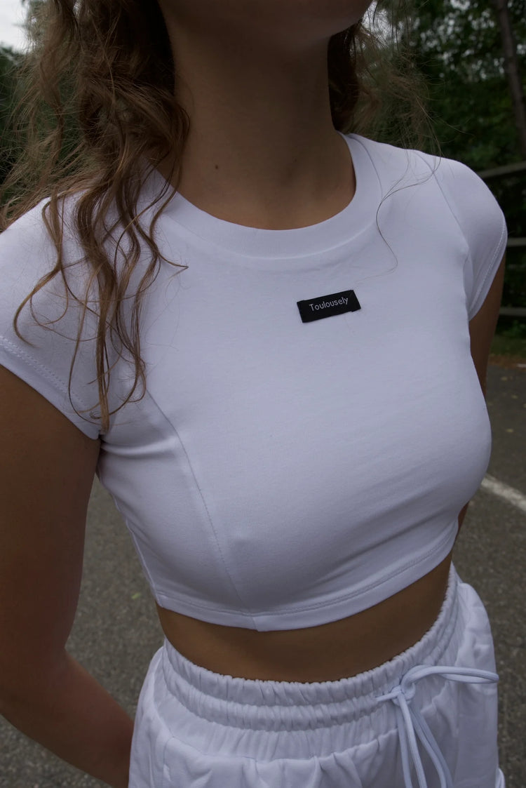 TEE CROP TOPS