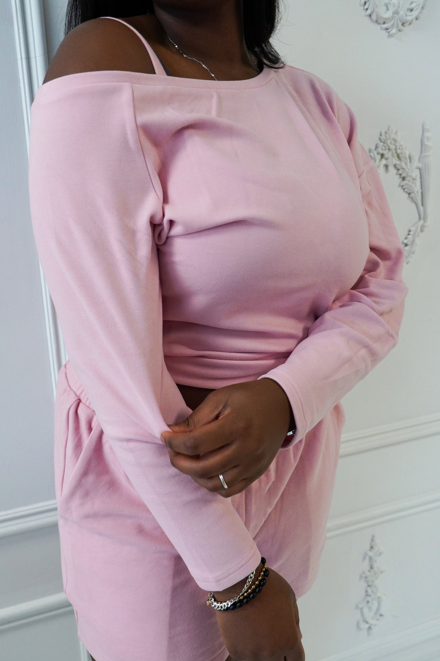 ÉPAULE TOMBANTE DOUX ROSE - HUG