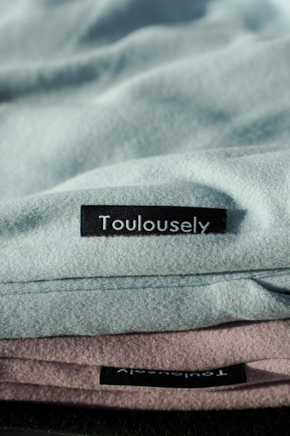 BLEU SHORTS DOUX- HUG