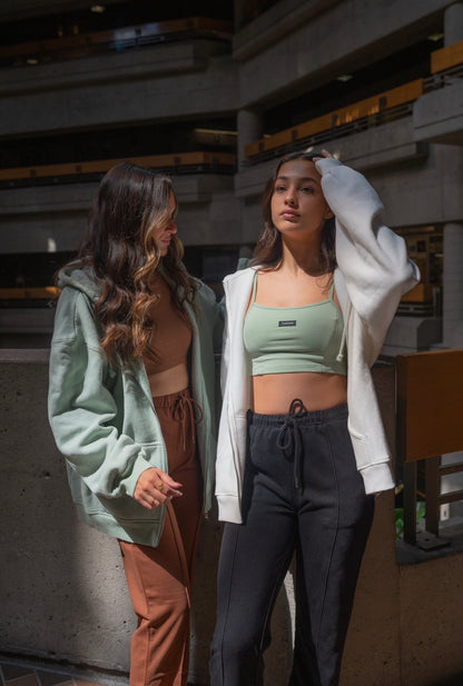 BLACK STRAIGHT PANTS - DARING