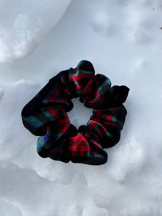 CHRISTMAS HANDMADE SCRUNCHIES - SEWN BY CHLOE