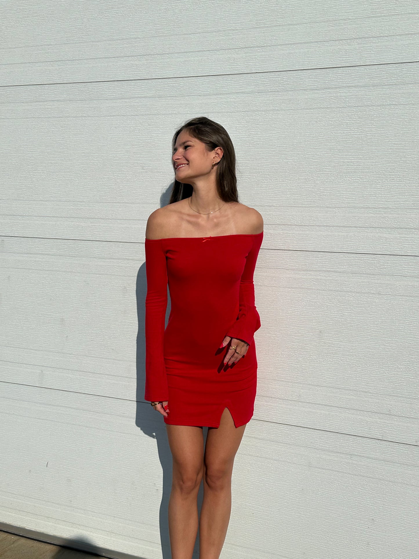 ROBE OFF-SHOULDER DOUCE ROUGE - HUG