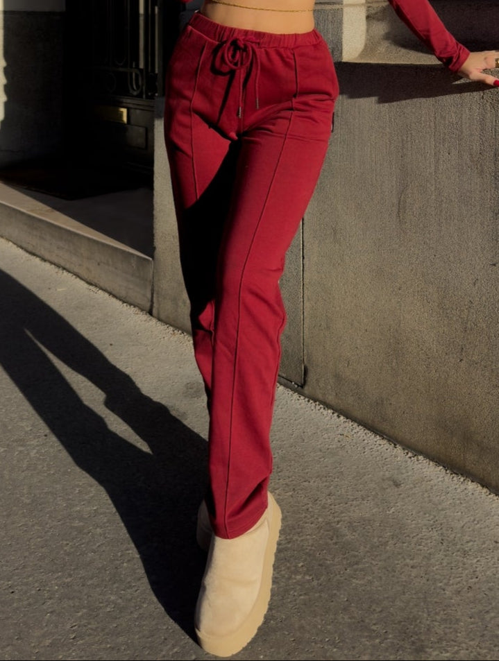 ROUGE FONCÉ PANTALONS DROITS - DARING