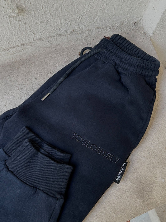 BLACK JOGGERS