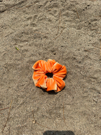 SCRUNCHIES D'ÉTÉ FAITS À LA MAIN - COUSUS PAR CHLOÉ
