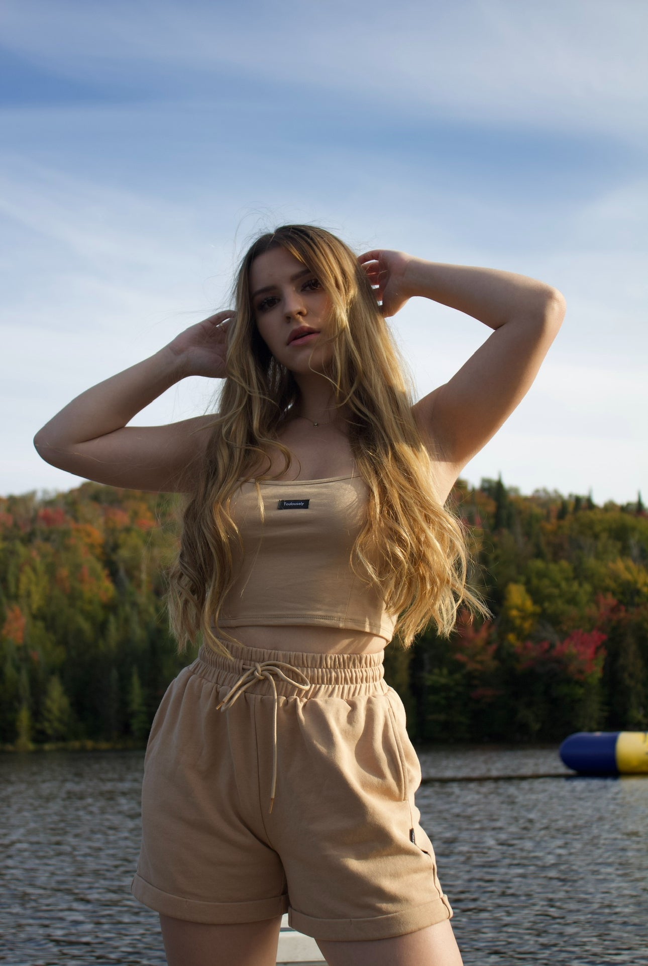 BEIGE SHORTS - SIMPLICITY