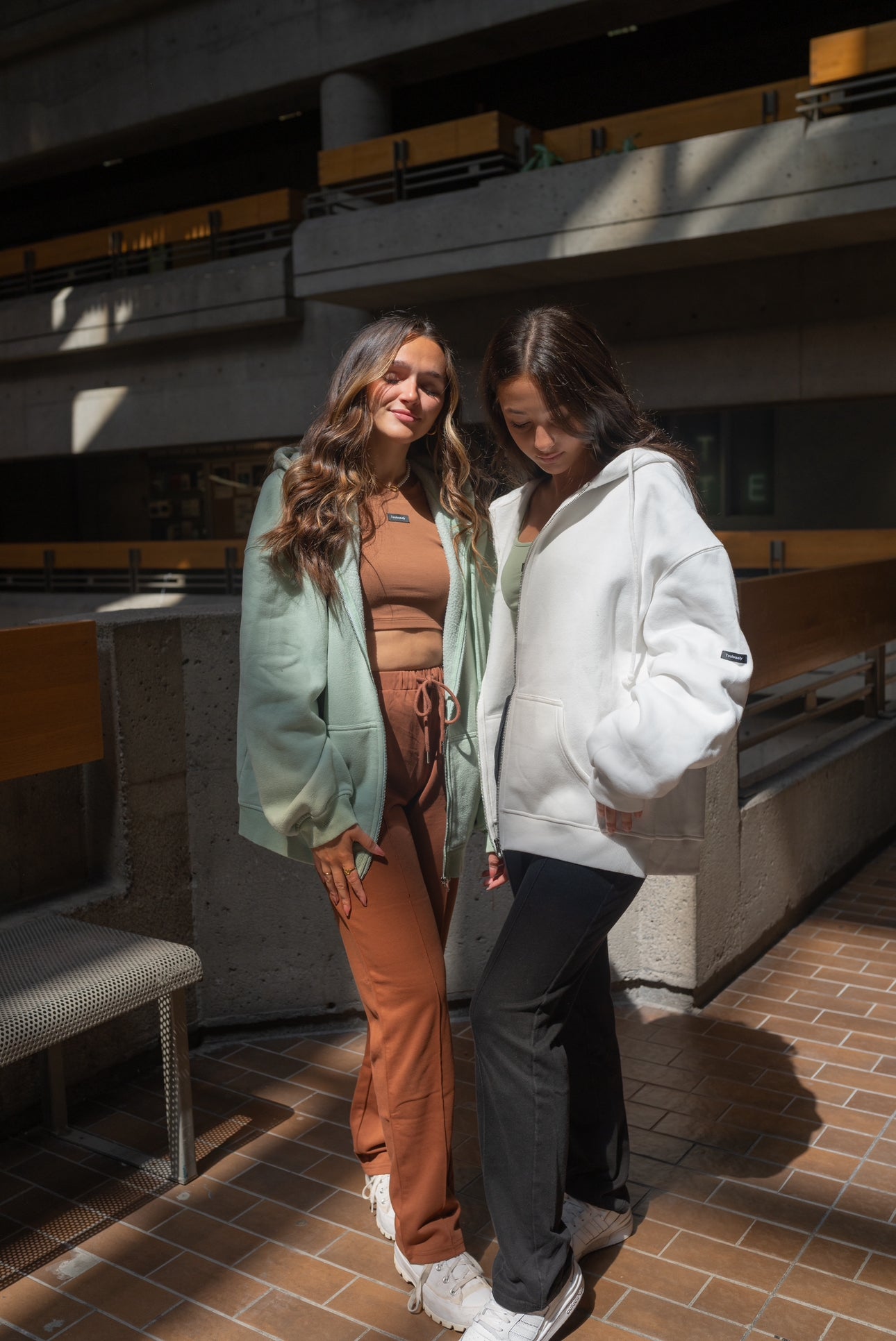 SAGE GREEN OVERSIZED JACKET - DARING