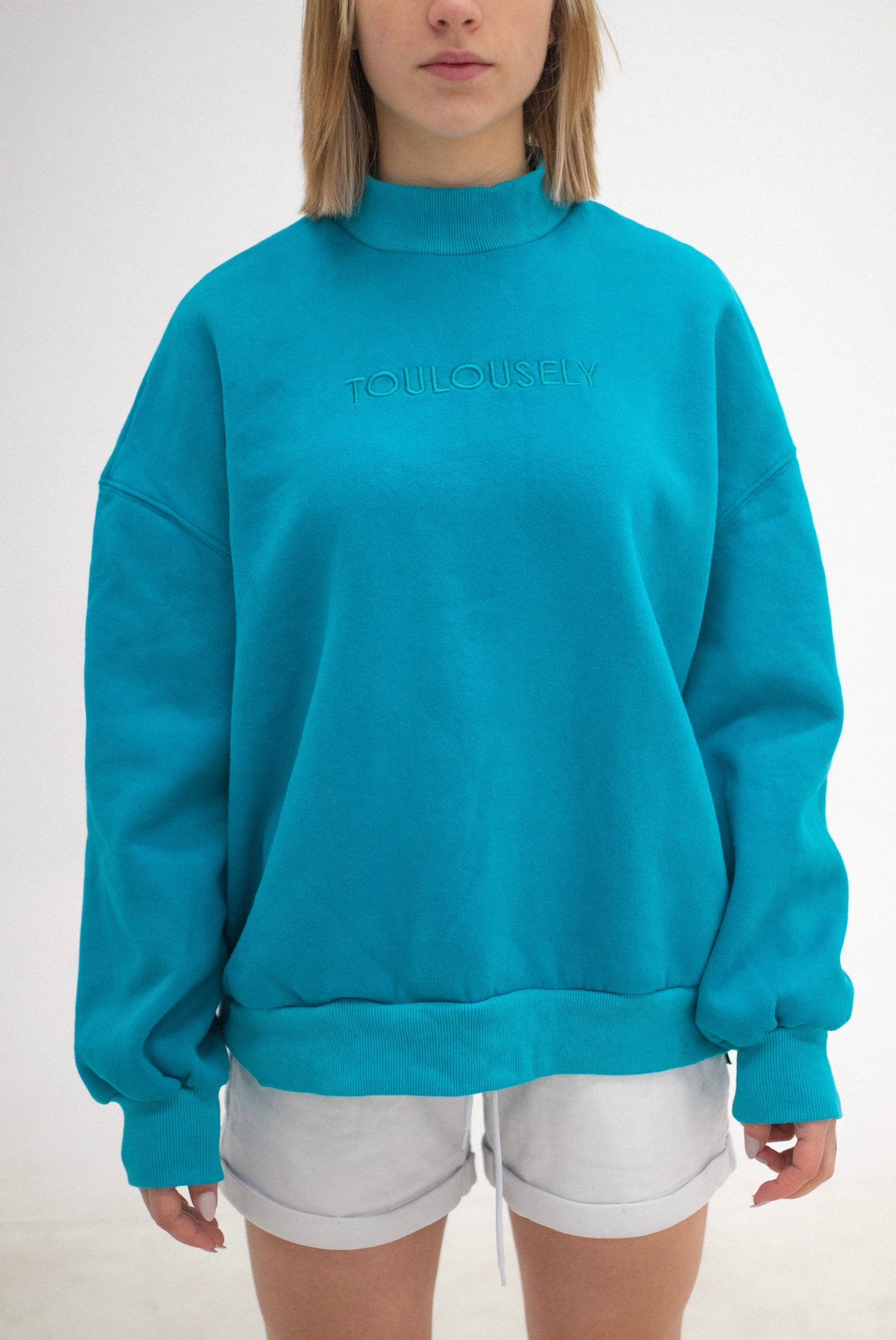 BLEU NECK SWEATSHIRTS