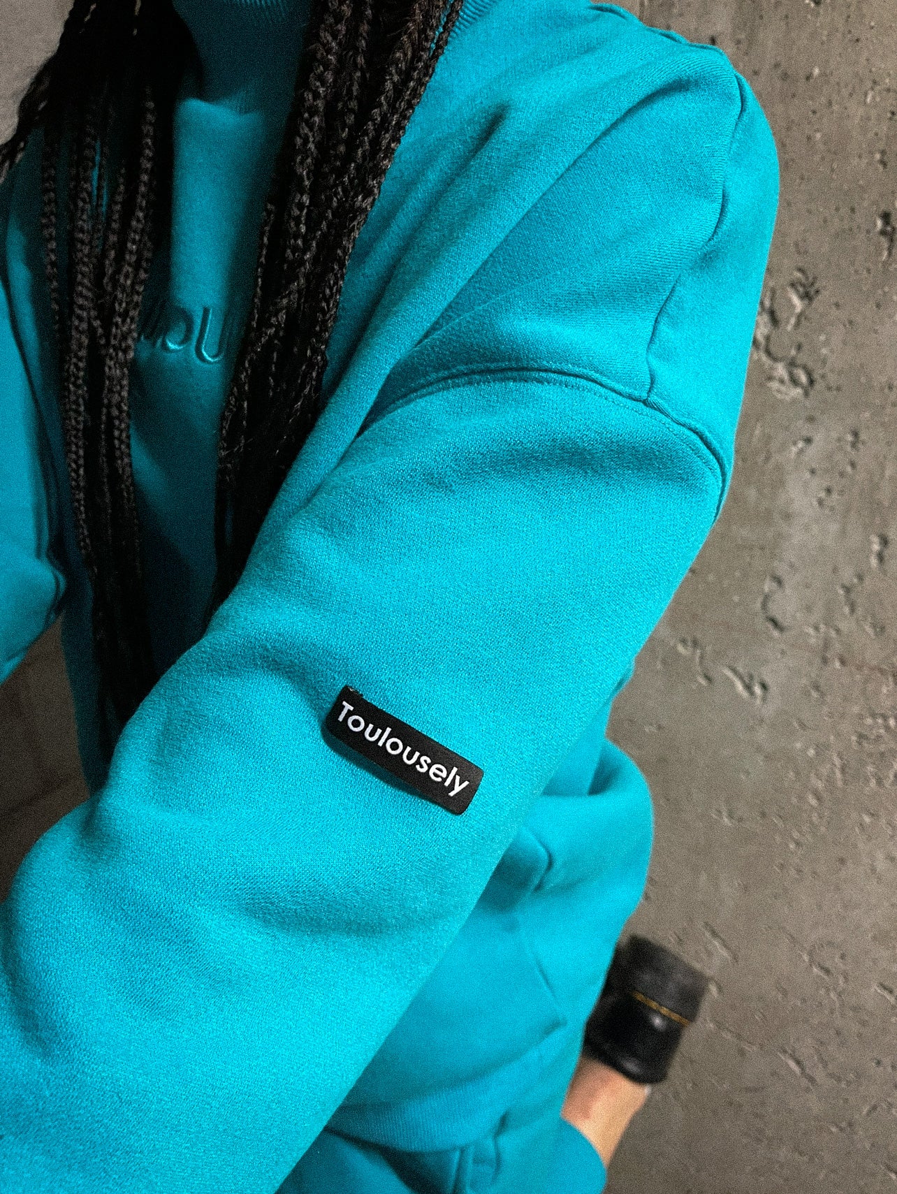 BLEU NECK SWEATSHIRTS