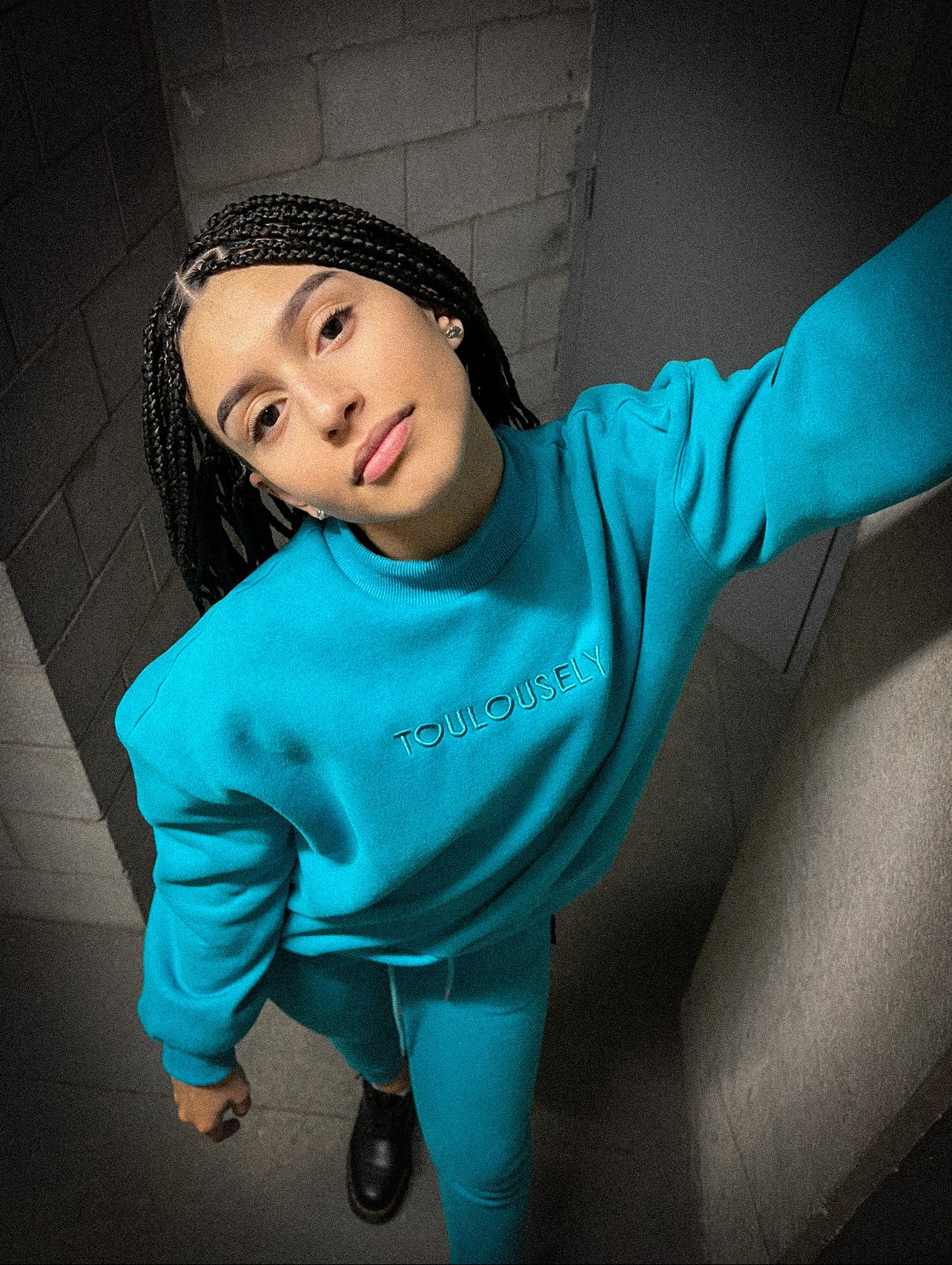 BLEU NECK SWEATSHIRTS